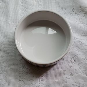 Dog/cat bowl